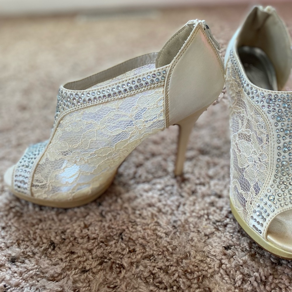 David’s Bridal Wedding Heels
